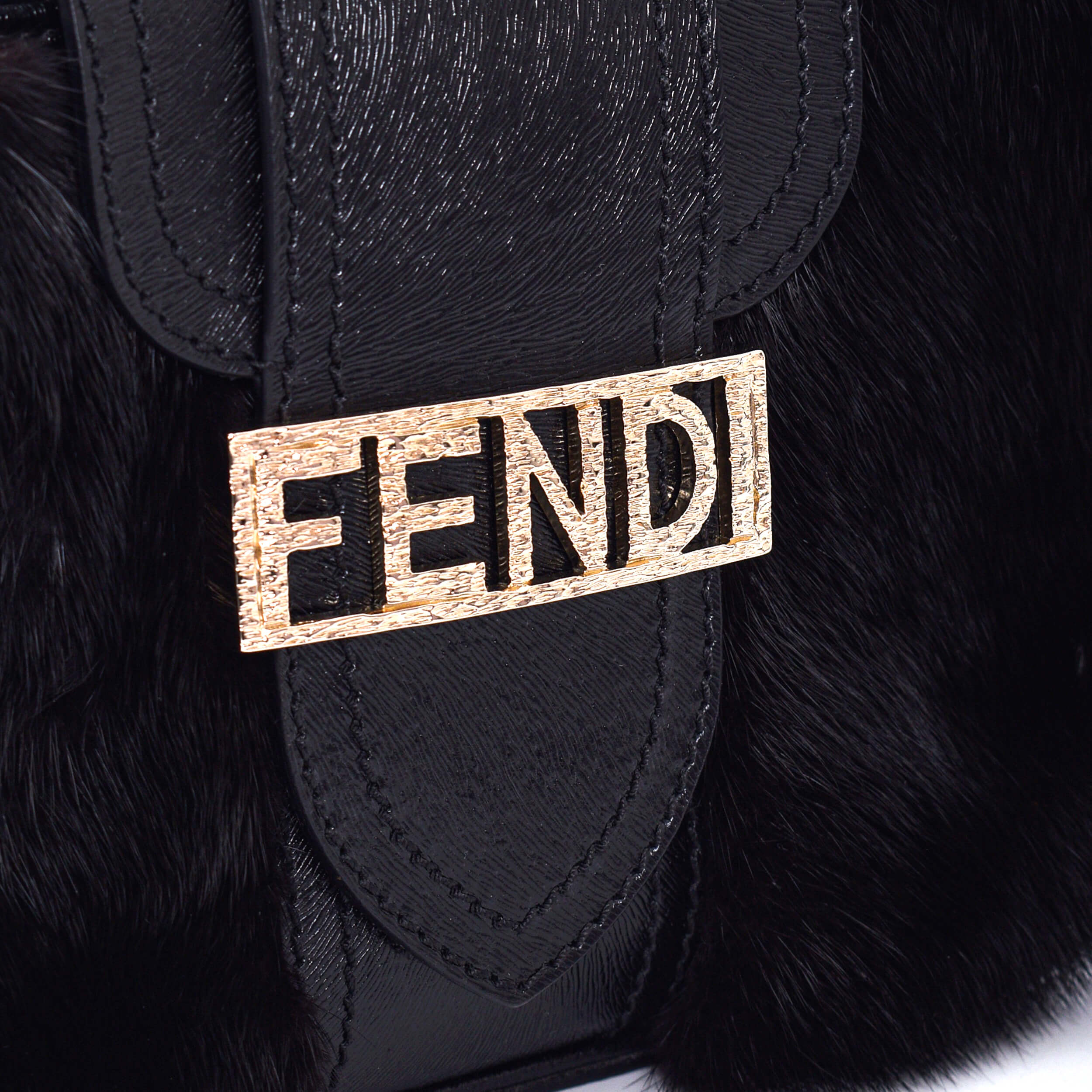 Fendi - Black Leather&Fur Fendi Plaka Baguette Bag